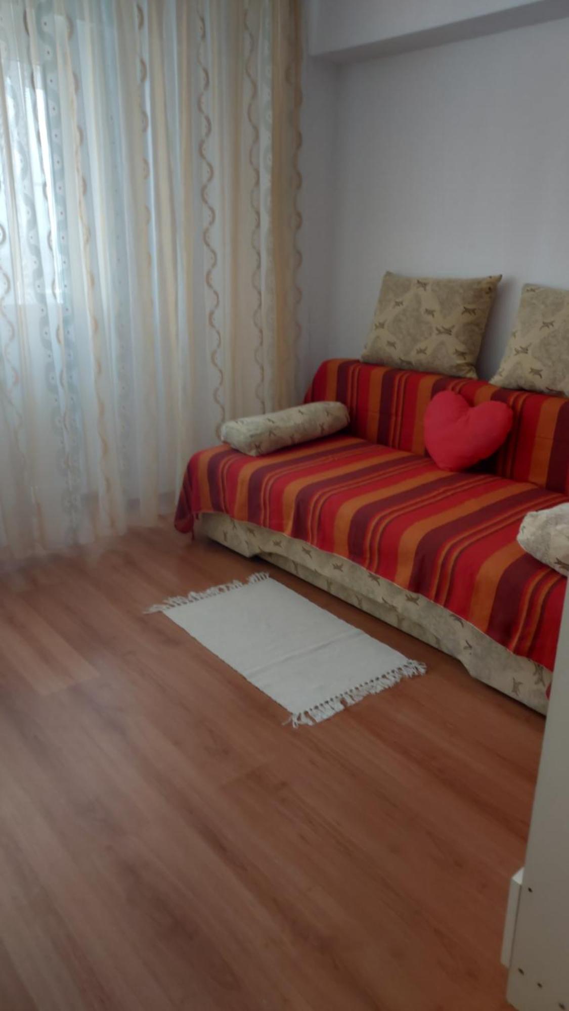Panorama Mega Apartament Pantelimon Букурещ Екстериор снимка