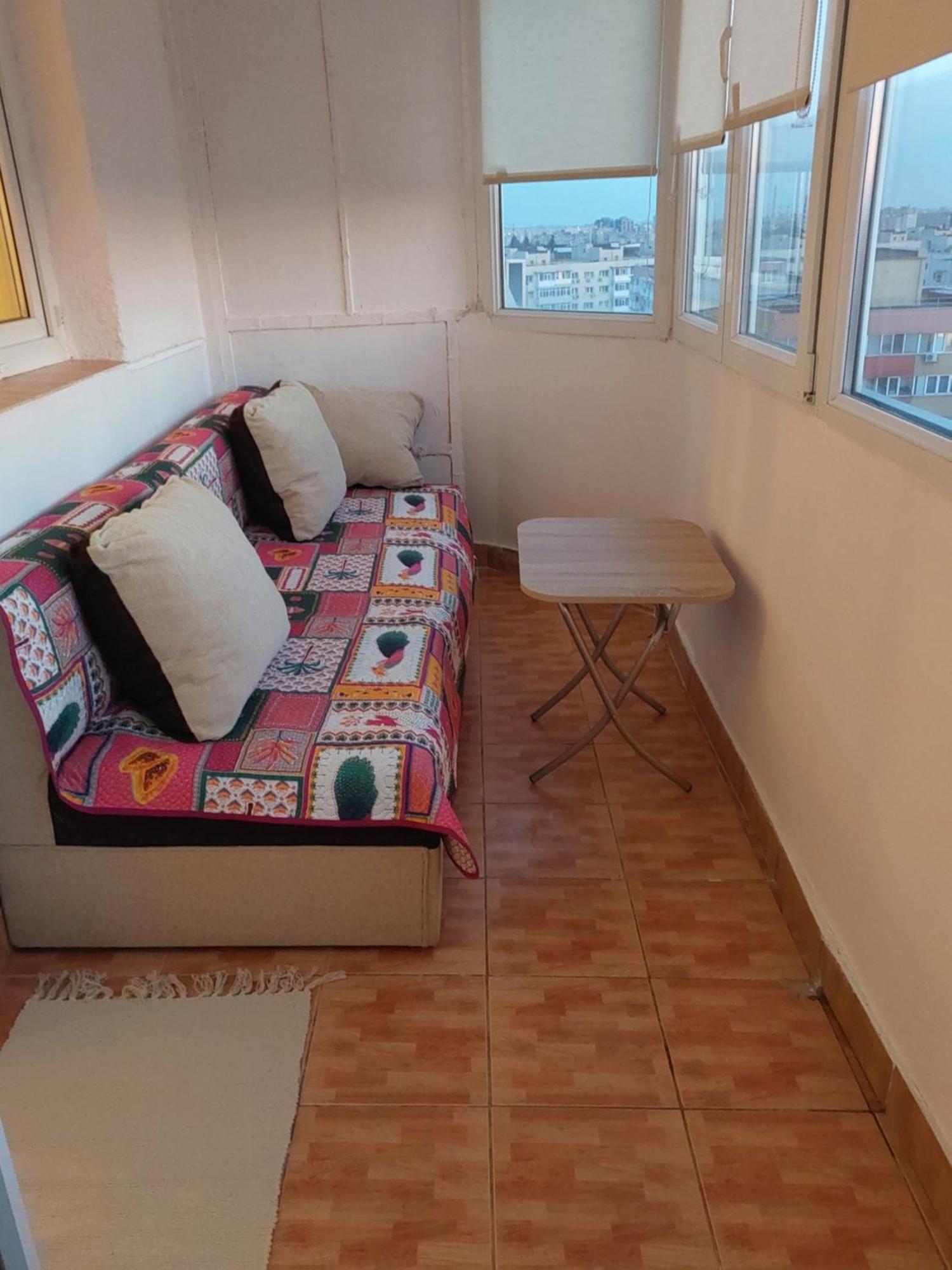 Panorama Mega Apartament Pantelimon Букурещ Екстериор снимка